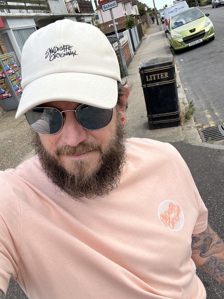 JamieCoppi992's tweet photo. Suns out peaches out, love the new drop @SyndicateOG @Syndicate https://t.co/uN6ltmdXy1