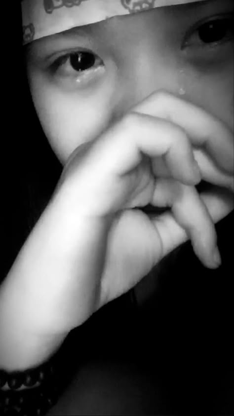 jack_simple's tweet photo. Black-and-white moments speak the loudest a child's quiet gaze full of curiosity and wonder
UQm https://t.co/pZJCD9Kyh1