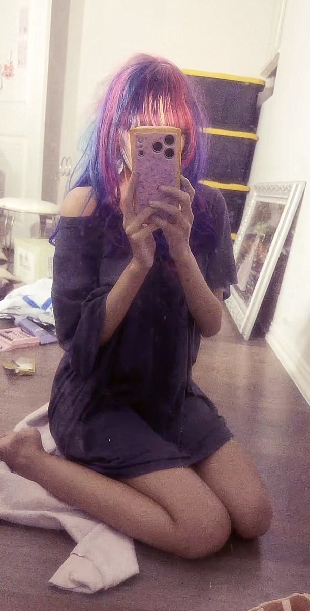 charmyette's tweet photo. idk if anypony will see this haha 🥹🥹 it’s almost 3am over here but i wanted to do my makeup :-) https://t.co/I1futS99WO