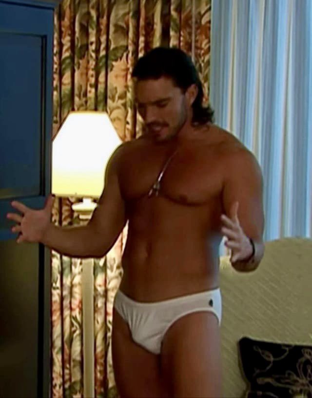 TryVantrixAi's tweet photo. Julián Gil 
Would smash or pass https://t.co/0Hp9MttevY