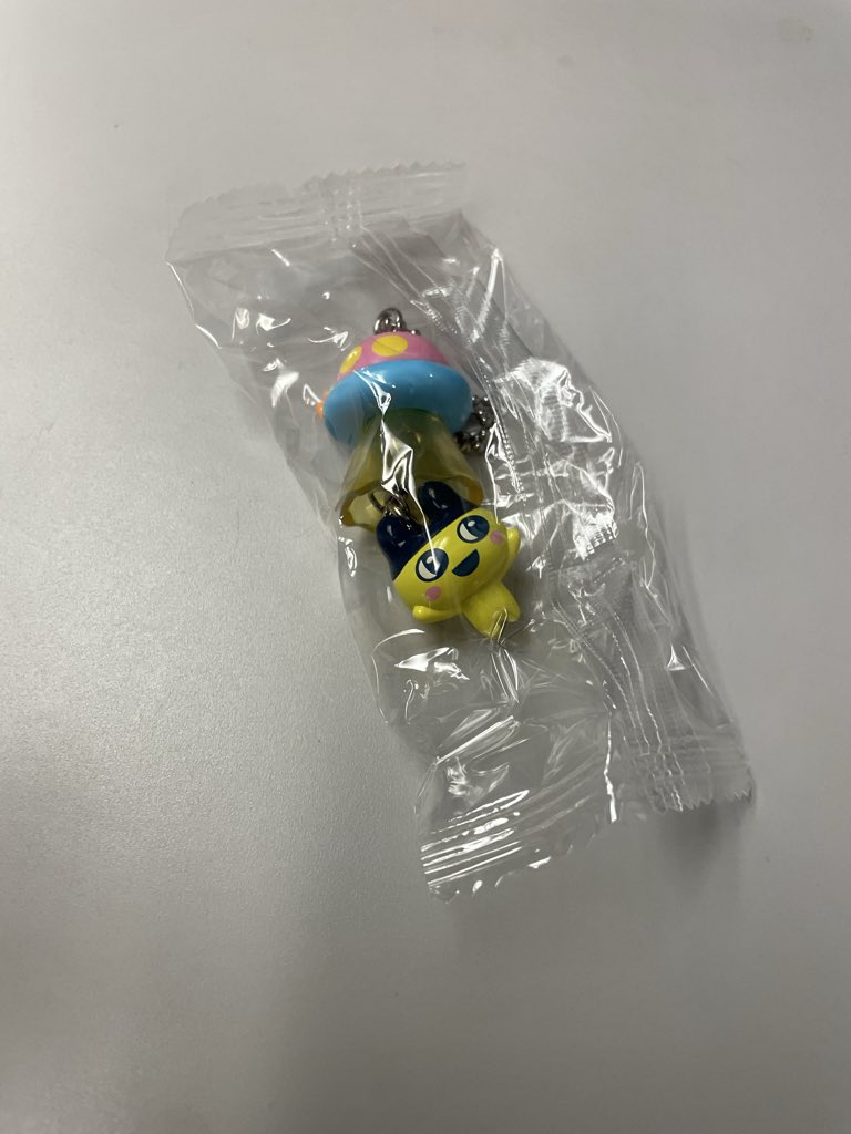 yuuuk___24's tweet photo. たまごっち　UFOスイング 　ガチャガチャ交換

【譲】まめっち
【求】ますくっち

郵送もしくは大阪手渡し希望です。
よろしくお願いします。 https://t.co/5T6FqyY1q8