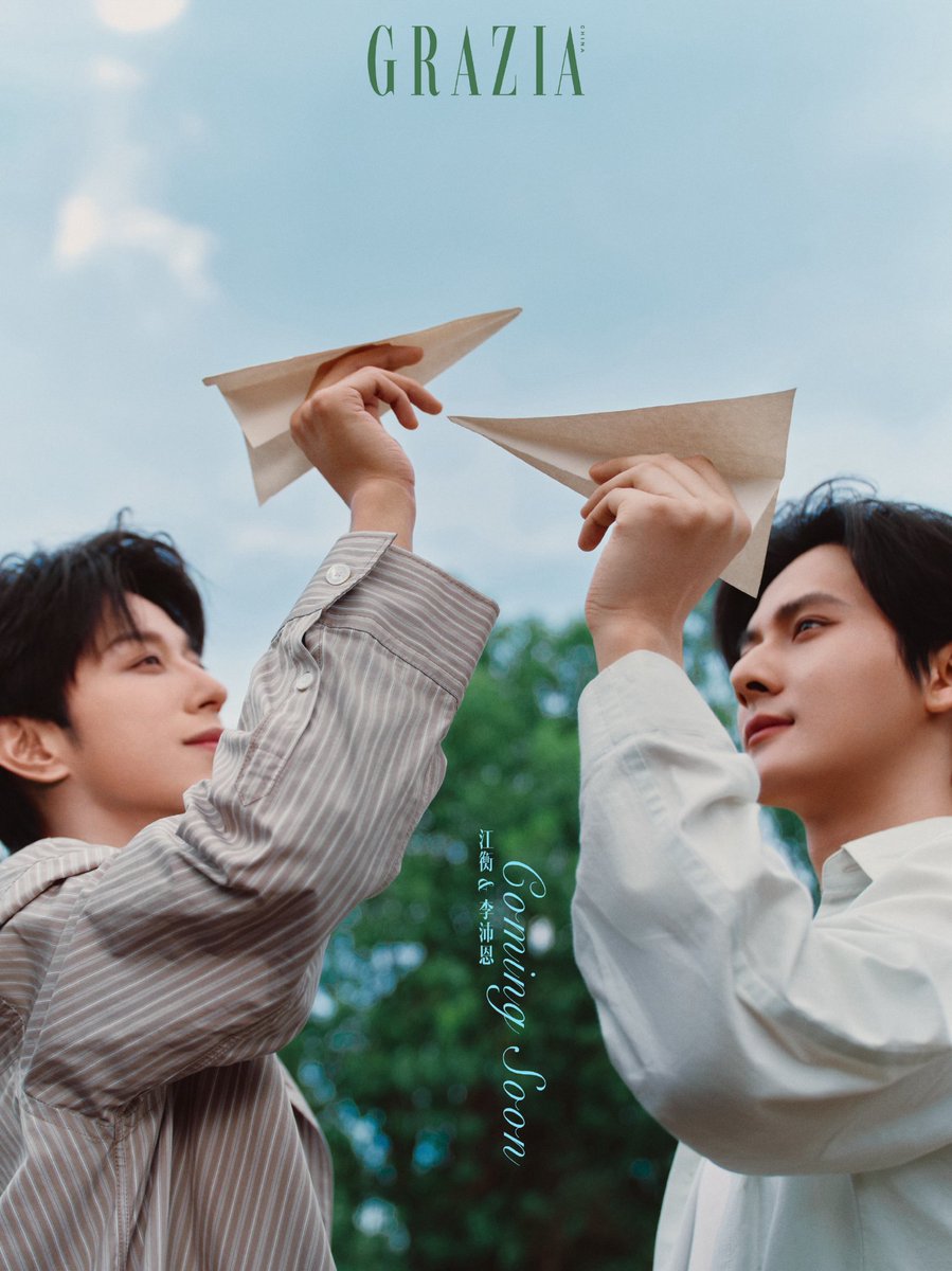 ffoxie02's tweet photo. istg this magazine shoot screams married langtu. the first one is them holding paper planes for a prewed concept looking back at their high school era, and the second one is them winding down during golden hour after an hs group charity event. THEY LOOK SO FREAKING GOOD 💚✨️ https://t.co/ZSdvIFtwmJ