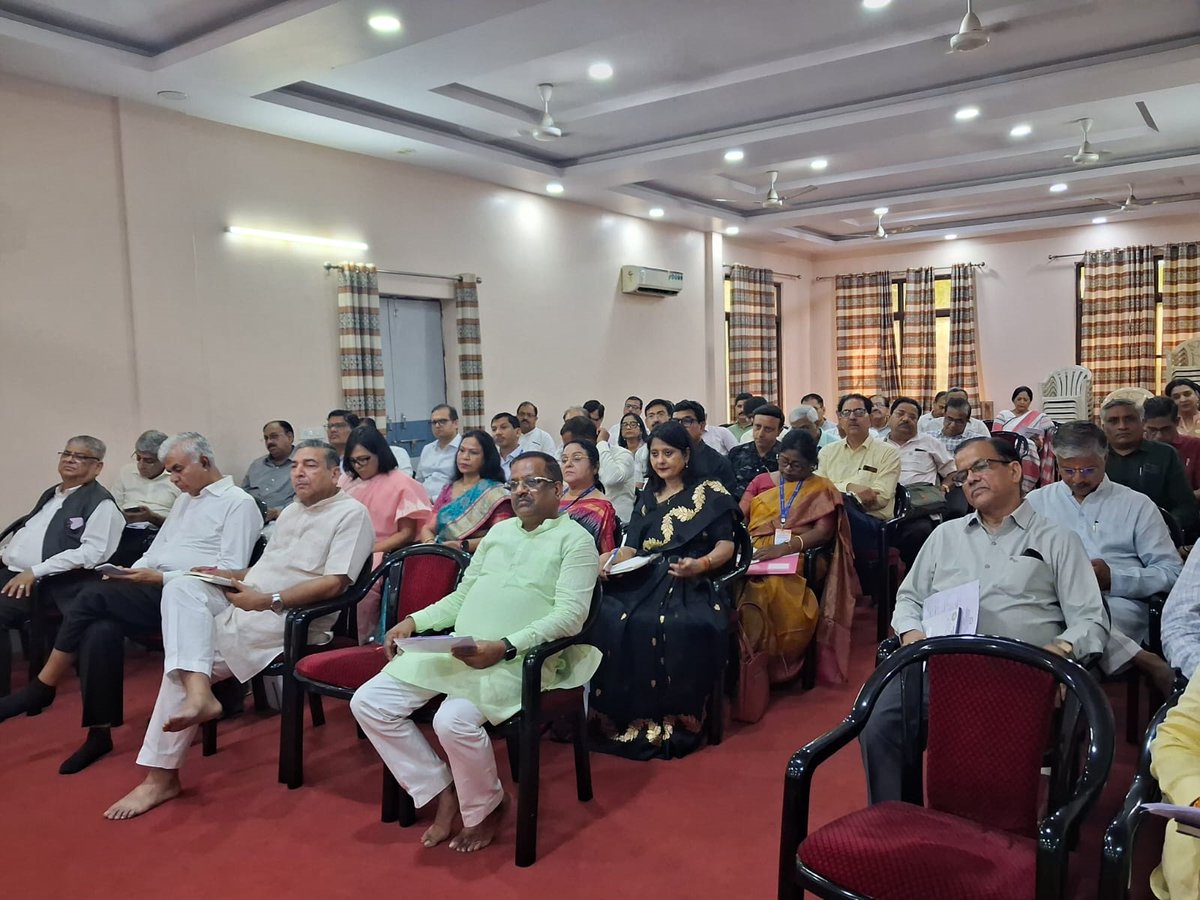 BVPorg's tweet photo. 25 जुलाई 2026 | भारत विकास परिषद् के केंद्रीय कार्यालय में राष्ट्रीय गतिविधि कार्यशाला का आयोजन ।
@PMOIndia
@narendramodi
@RSSorg
@BVPorg
@sewabharati https://t.co/Nv2SsymIn5
