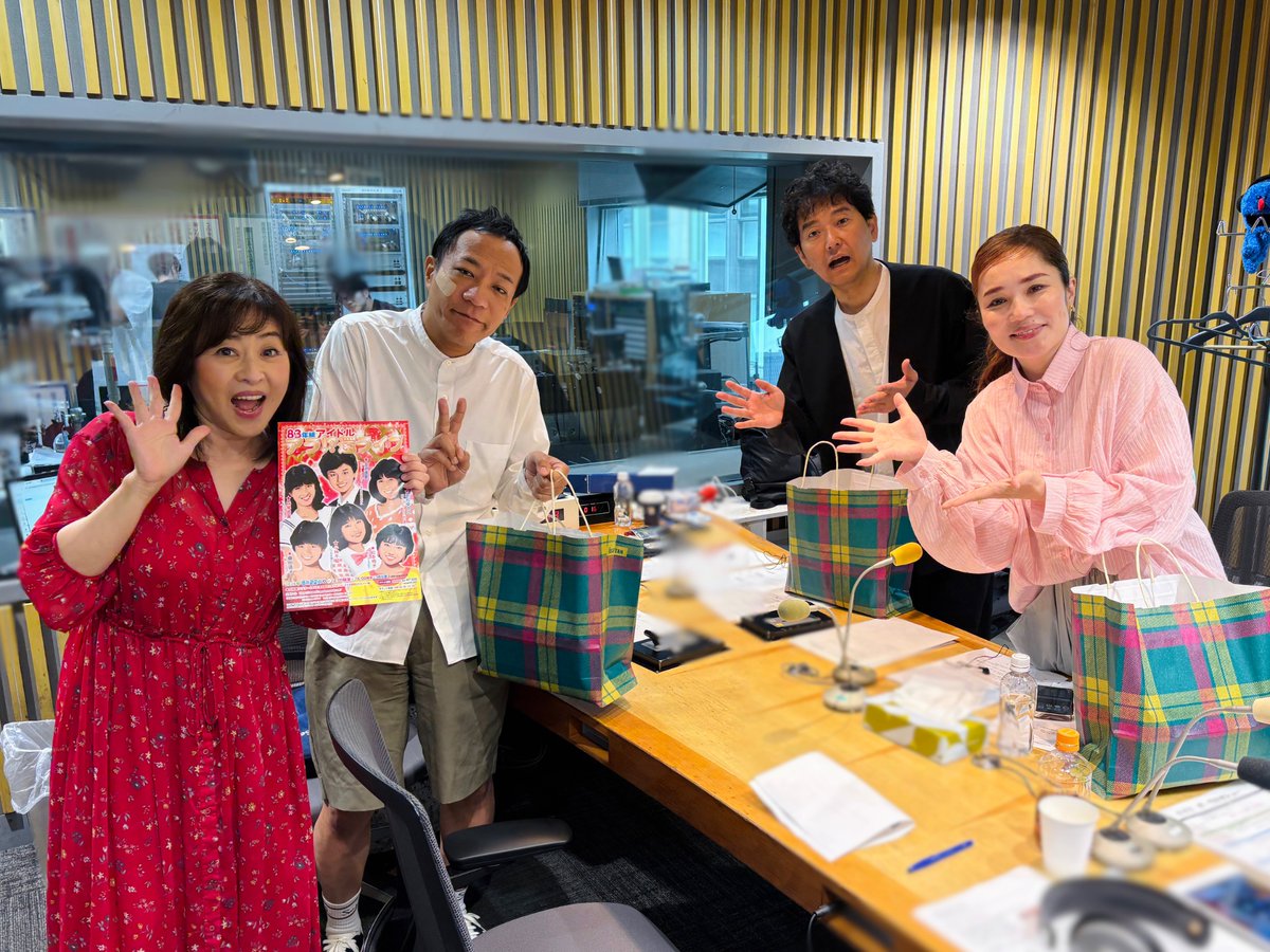 The_RadioShow's tweet photo. ￣￣￣ 
フ　タ　７．２７
リ　イ
｜　ム　#ナイツラジオショー
＿＿＿

■オープニングトーク
https://t.co/tCe8SVGZPC
□プリプリタイマー発動？

■ゲスト：松本明子さん
https://t.co/xPPAvIaw2f
□休みをとったことも家族旅行したこともない！？
□本宮さんをノラさんに貸し出し？ https://t.co/4gByN9JYj5