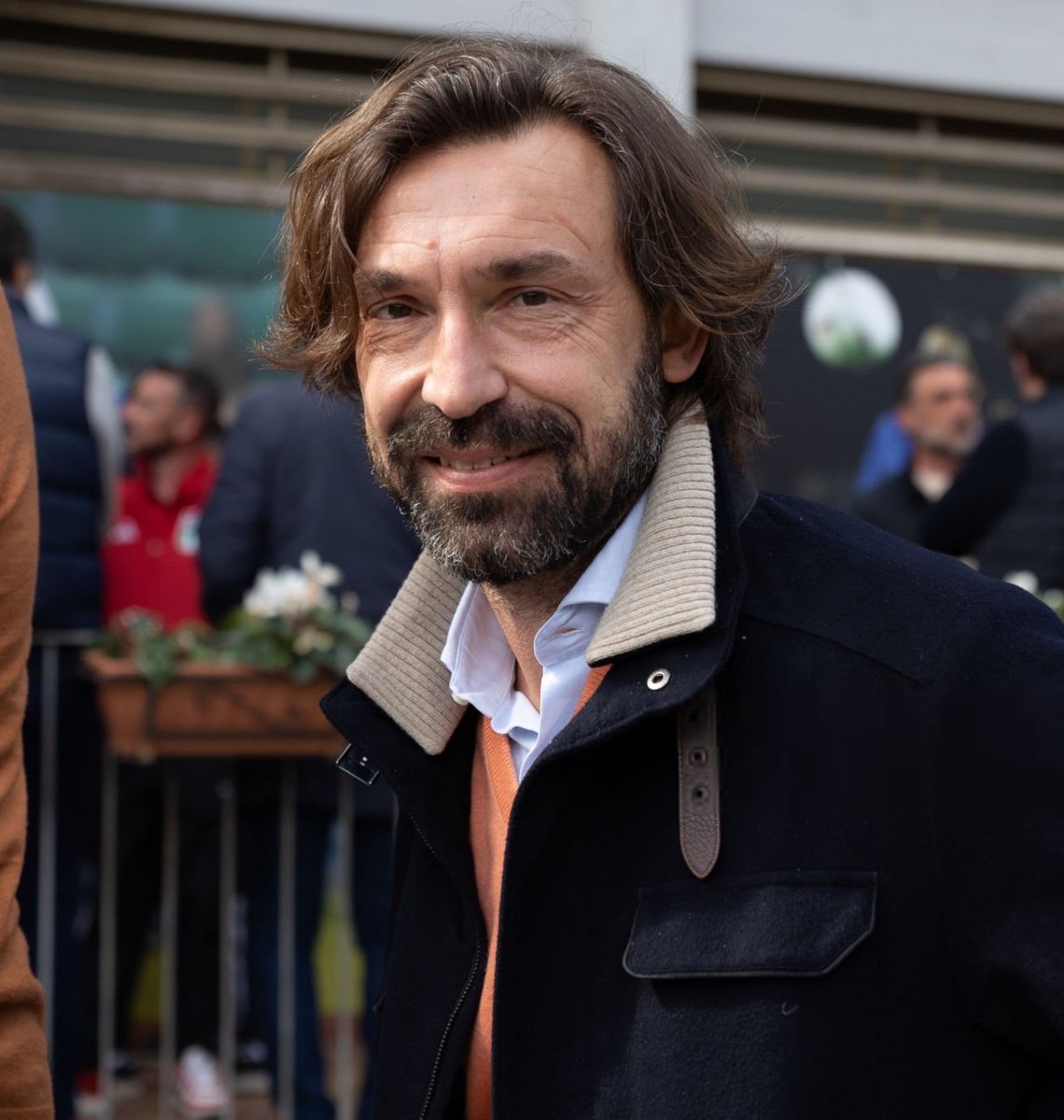 ActuFoot_'s tweet photo. 🚨🚨 OFFICIEL ! ANDREA PIRLO 🇮🇹 NE SERA PAS LE NOUVEAU SÉLECTIONNEUR DE L’ITALIE 🇮🇹 !!!! ❌

L’entraîneur a indiqué en story Instagram que la Fédération lui a déjà communiqué la décision de ne pas le prendre. https://t.co/oGZrV6bX03