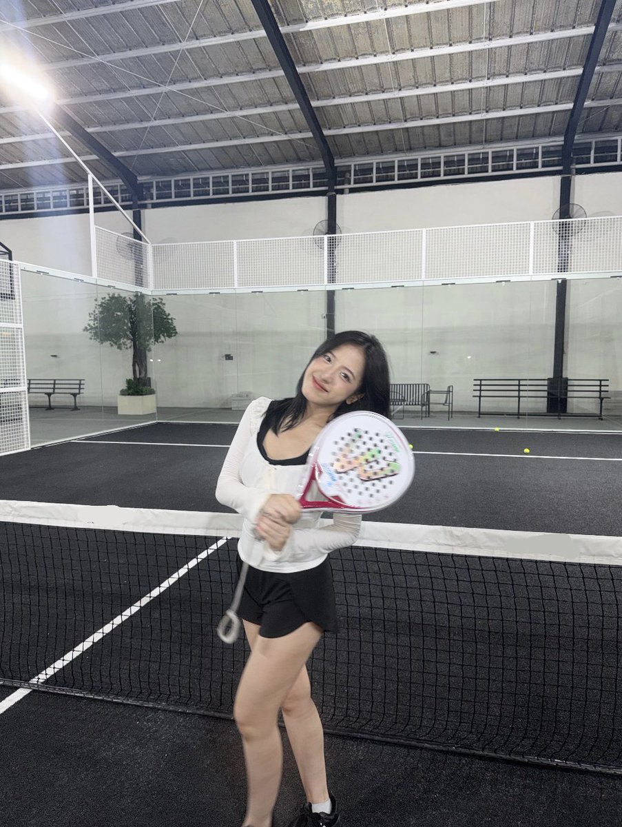Danella_JKT48's tweet photo. #MonDanella 🎾🤍✨ https://t.co/FT7AiuBjXb