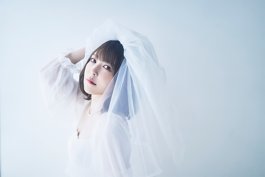 warnermusic_jp's tweet photo. 『黒崎真音メモリアルアルバム MEMORIES LAST』2026年9月22日発売決定！

トリビュートアルバム・本人歌唱の未CD化音源・復活ライブを収録した完全生産限定盤。
WMS(ワーナーミュージックストア）盤にはA4メモリアルフォトブック（52P）が付属します。

▼詳細
https://t.co/SNQ9hrVQJv
▼ご予約
https://t.co/JzC0z6mSCQ
▼Trailer映像
https://t.co/g6JItTnjBz

#黒崎真音