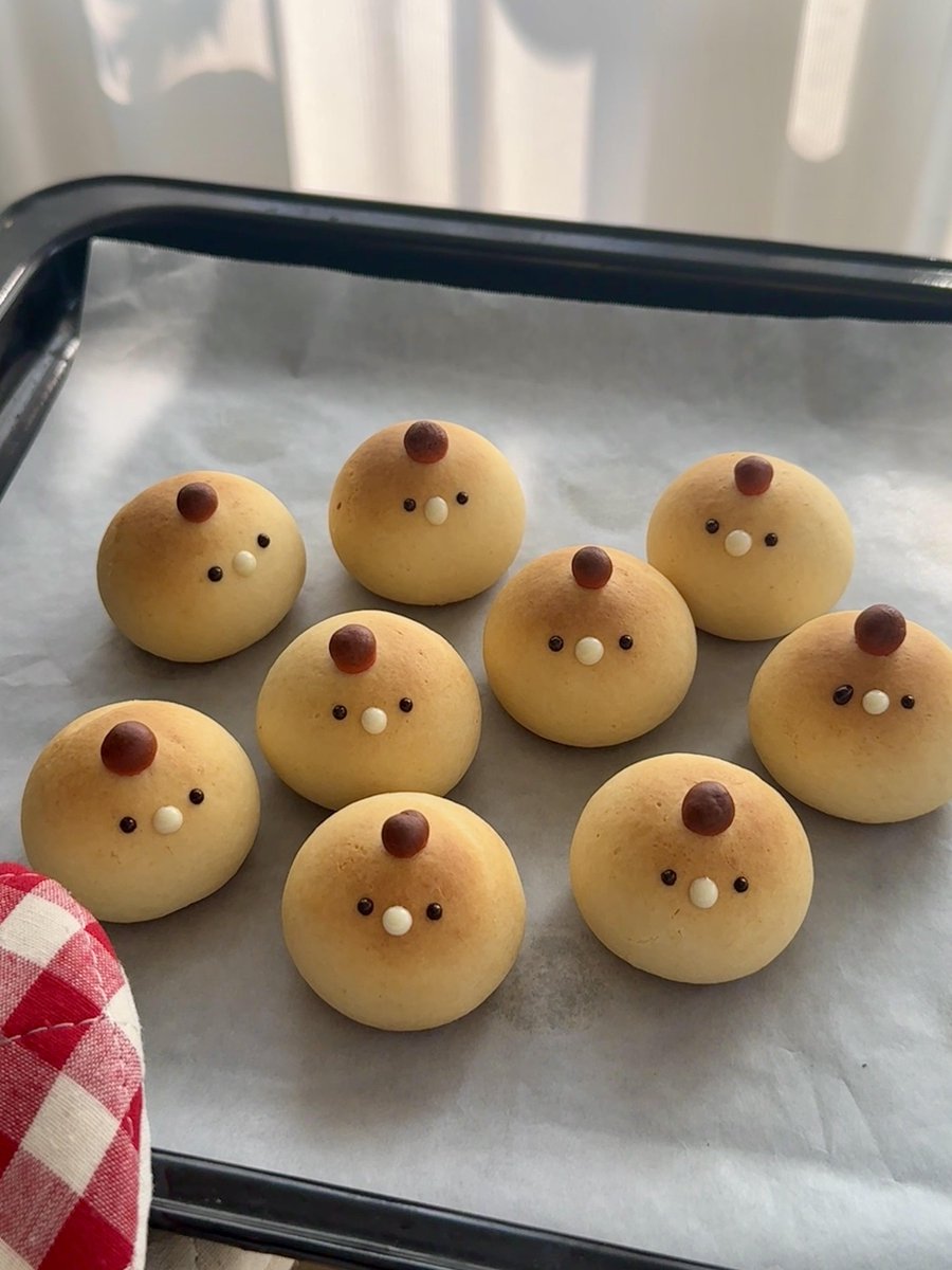 annielee44477's tweet photo. Monday calls for dessert🐥 https://t.co/FLIYvM6s86