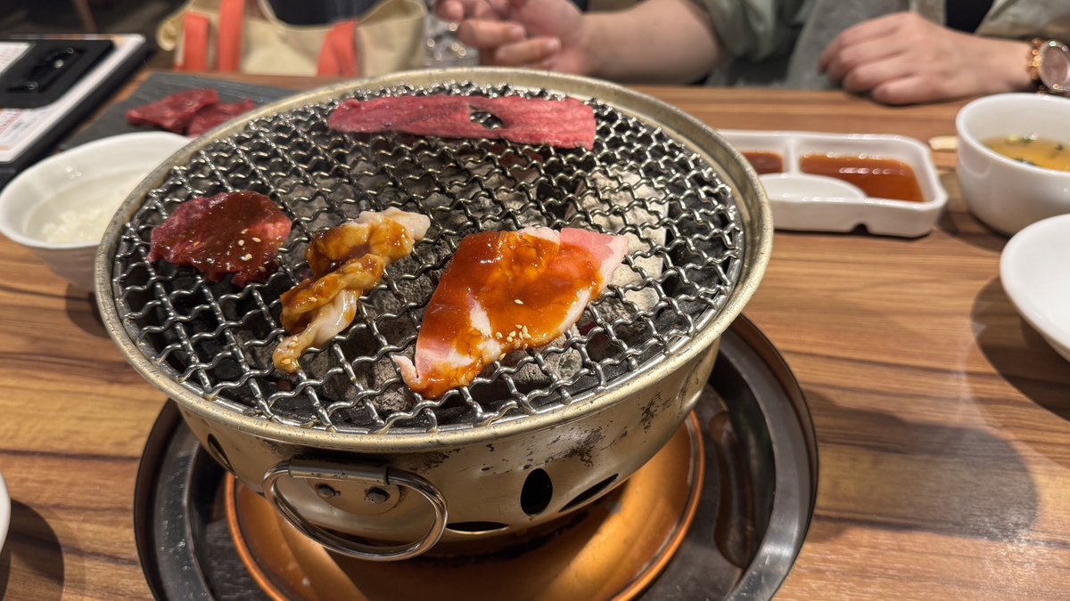 willo_akam's tweet photo. めっちゃ自分から焼肉の匂いする。 https://t.co/MW9HmYgWOi