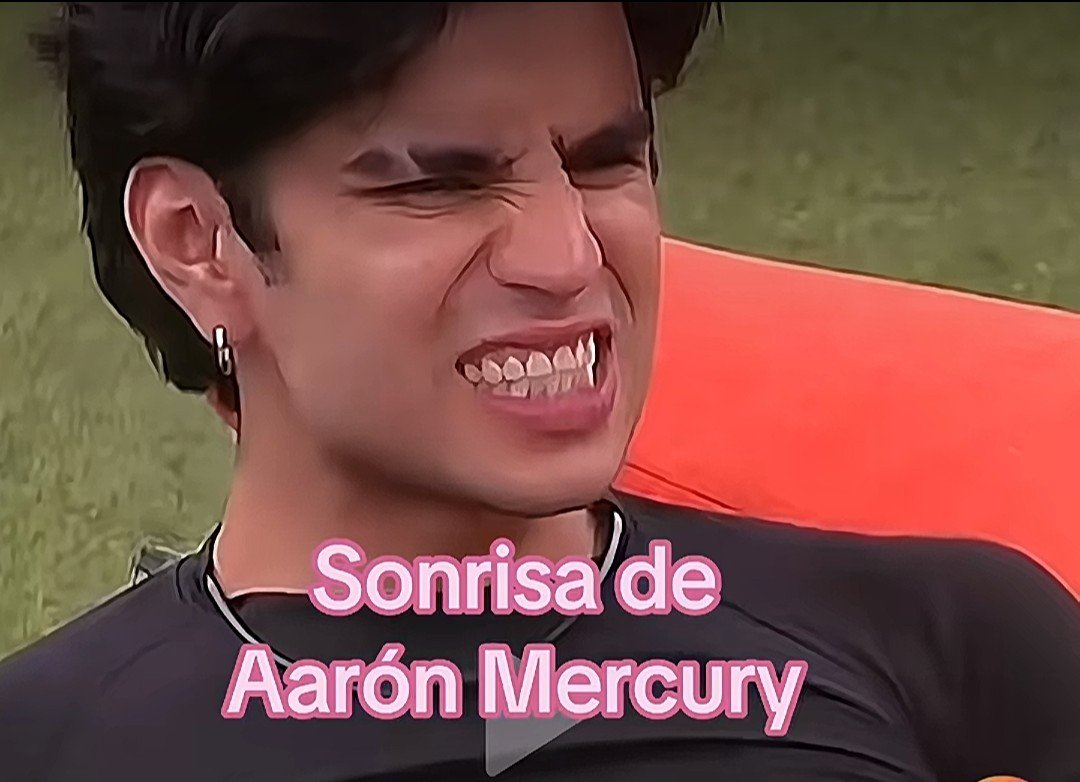 cerezoxox's tweet photo. @HercuyTez54650 @jay_stwo falso = los dientes de aaron miercury 😭 https://t.co/Z0zcYeaPcM