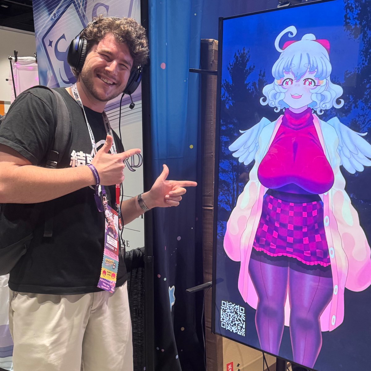 SuperToxic's tweet photo. Had a fantastic meet and greet with the ever entertaining @henemimi at Offkai Expo! Great banter and energy, AND she’s answered on the right side of my silly poptart hypothetical! https://t.co/Cd0if6qxji