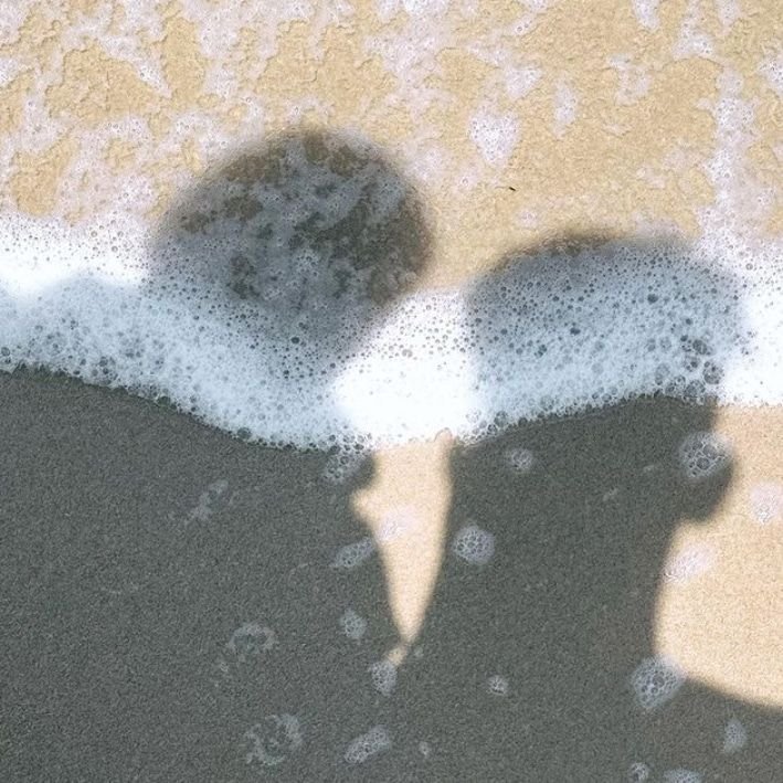 _milylovebts's tweet photo. #kookminau #jikookau — lifeguard.𖦹˙

Jungkook es salvavidas.

Jimin solo quería disfrutar el mar.

—Gracias... de verdad pensé que no saldría.

—La próxima quédate donde puedas tocar el suelo, ¿Si? https://t.co/I4FHJHbWkm