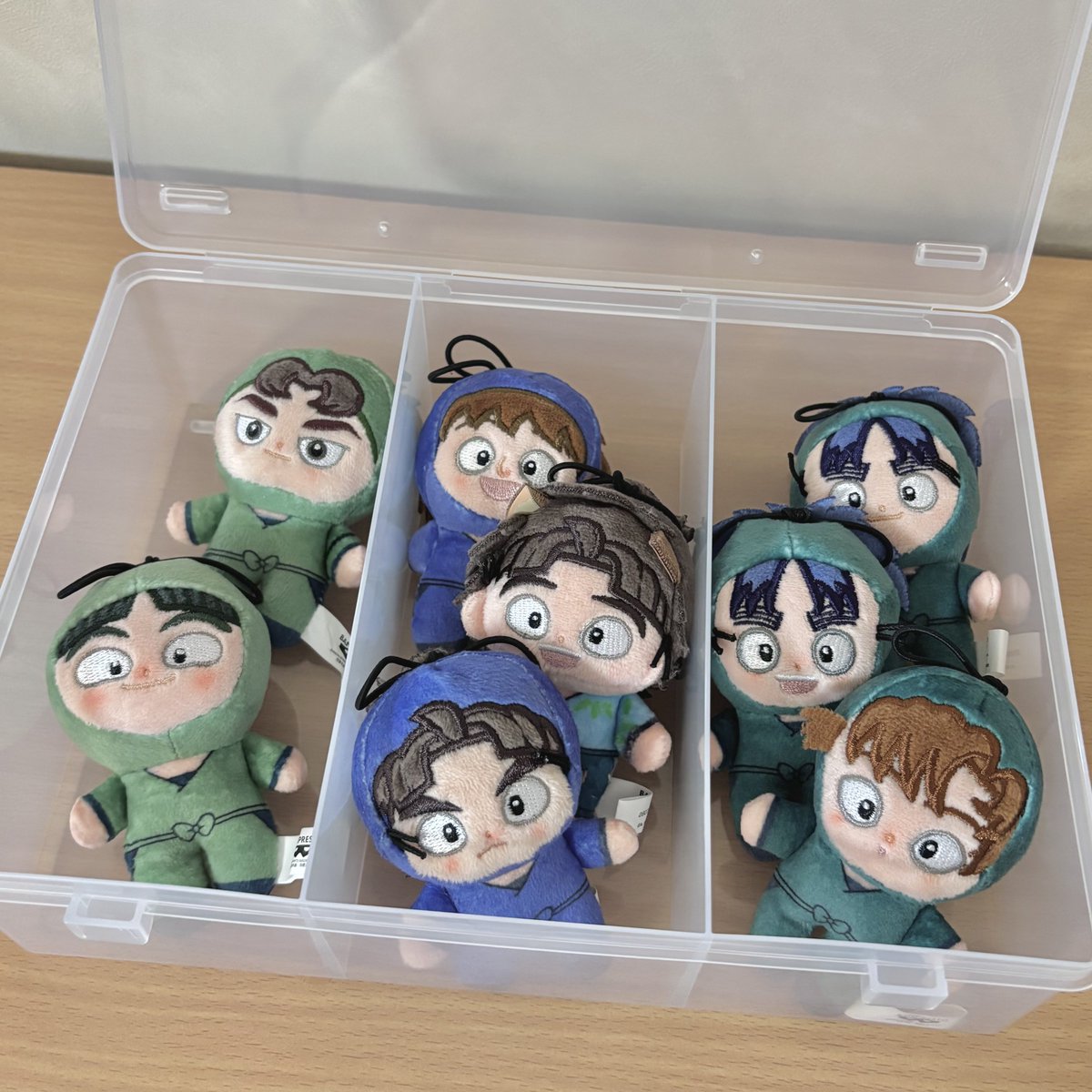 hanzoe05's tweet photo. お母さんに名前書いてもらった～🦖🌟 https://t.co/nnpMBQtyen