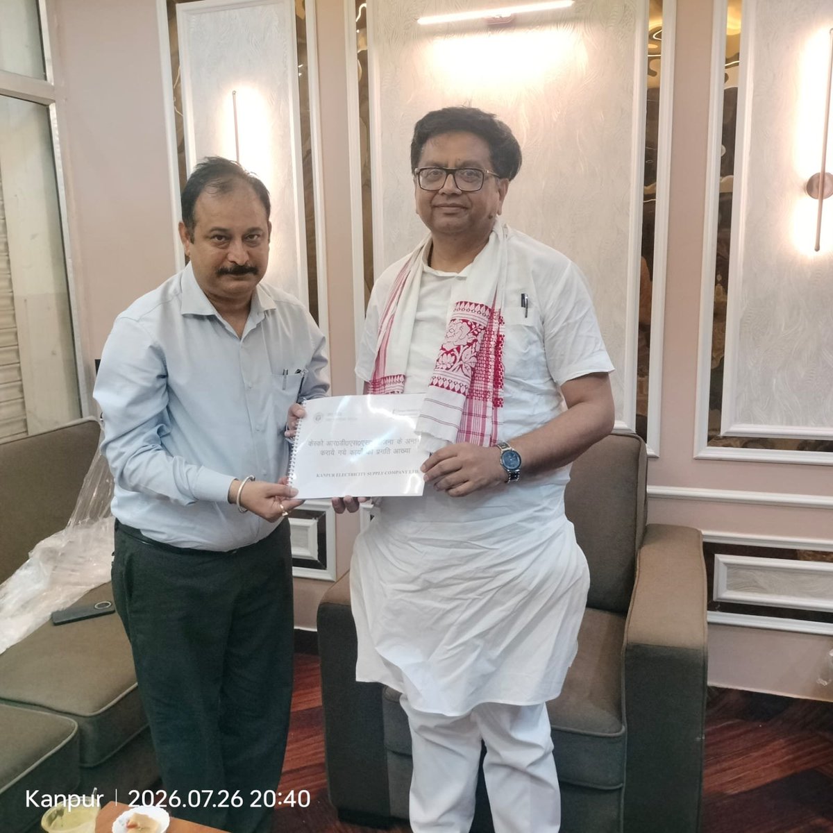 KESCoHQ's tweet photo. केस्को के अंतर्गत माननीय जनप्रतिनिधियों से शिष्टाचार भेंट कर उन्हें RDSS एवं बिजनेस प्लान के अंतर्गत कराए जा रहे विभिन्न ढाँचागत विकास कार्यों की प्रगति से अवगत कराया गया तथा उनके बहुमूल्य सुझाव प्राप्त किए गए।
@aksharmaBharat
@CMOfficeUP
@UPPCLLKO
@mduppcl
@KESCoHQ https://t.co/KWuaXVhb9D