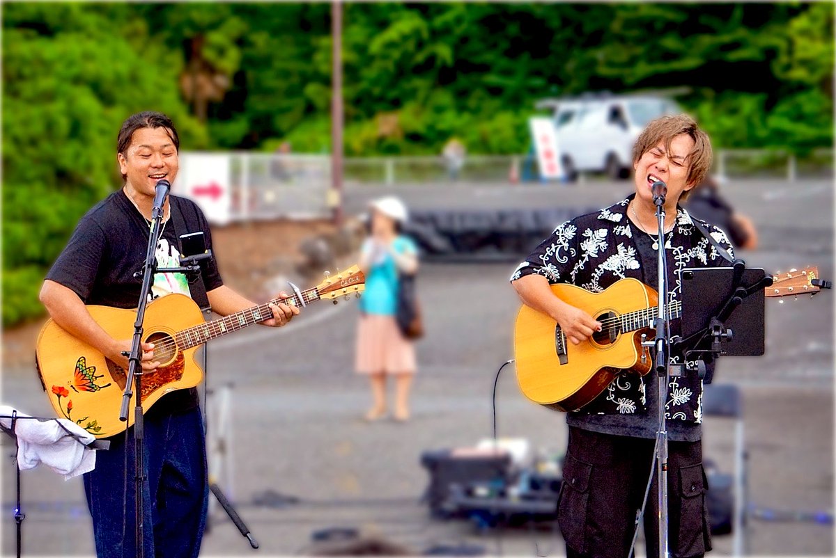 Kannak_0625's tweet photo. 2026.07.26お寺deマルシェ PRESENTS
#夏祭り 👘🎆 📍飯能 CAINZ &amp; Belc

雷雨でも急遽、テントをはって
続けてくれた運営さんに感謝🥺🤍

おかげで今までにない演出の
レアなライブをみれた☺️⛈️

最後には素敵な打ち上げ花火で
素敵な夏の思い出が増えた🎆

ありがとう🫶♥︎

#やまけい
#市原マサヒロ https://t.co/LuZhsqGh5q