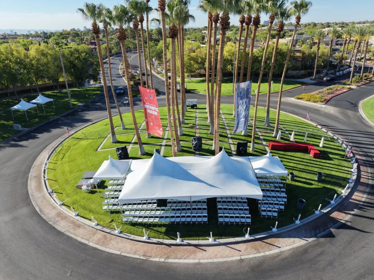 Lisalitent's tweet photo. 🎉 Event-Ready
Make your event stand tall with our 20x40ft High Peak Frame Tent 🎪
✅ Elegant high-peak design
✅ Open, versatile space
✅ Easy to set up .
📩 Message us for sizes &amp; pricing today
#HighPeakTent #FrameTent #EventTent #TentRental #PartyTent #EventReady #TentSupplier https://t.co/0BC4ZkXwiY