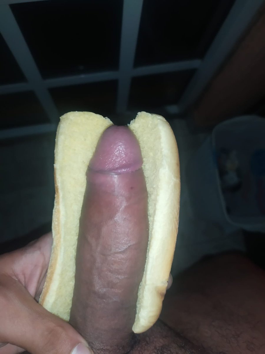 WLuis93057's tweet photo. Alguien para esta noche o todo el lunes, pueden hablar conmigo y acordamos lo que se hará, estoy disponible yo para quien guste y también puede participar mi prima, es una chica trans, Inter activa si buscas tríos o solo yo si solo te interese yo.
 7821936893. Nos mide 18 y 17cm https://t.co/78dyx1cKSA