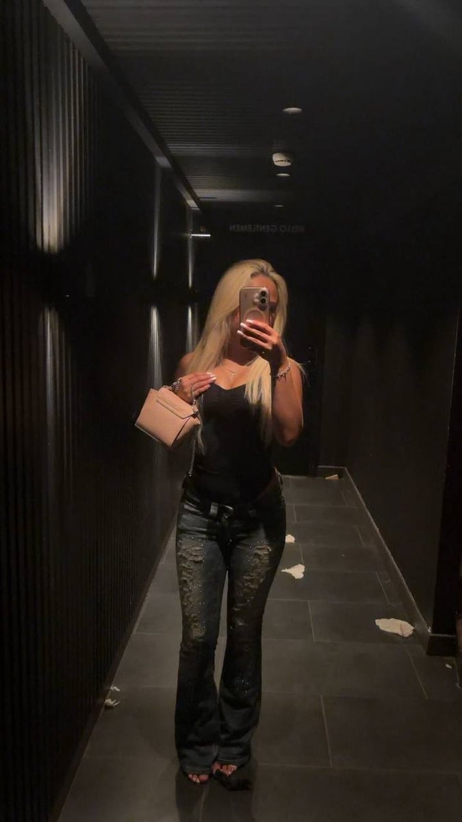 Dollyprivata's tweet photo. killar säger att jag brukar gå för snabbt fram… är det dåligt?🩷 https://t.co/vLh6BDrF4G