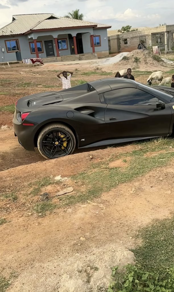 YL_IN_LAGOS tweet media