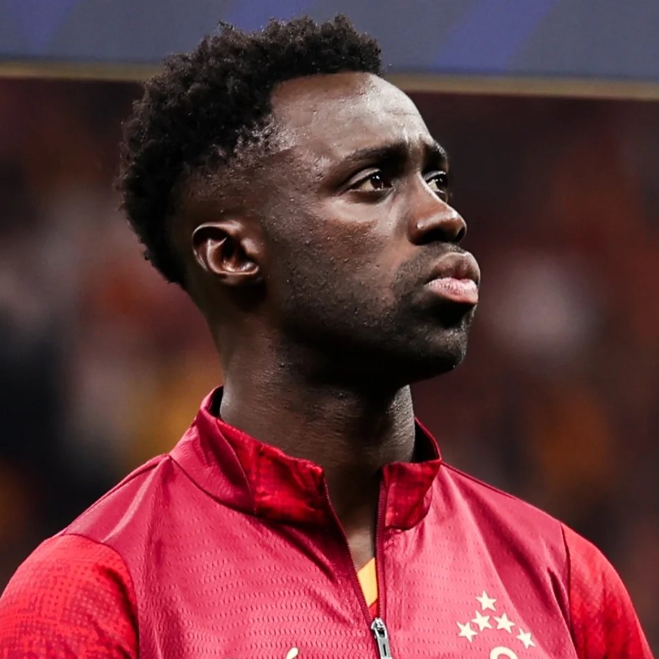 lemarcaspors_'s tweet photo. Galatasaray, Jhon Lucumí için devreye girdi. Oyuncuya yıllık 5M€ maaş teklif etmeye hazırlanıyor.

Ancak transferin gerçekleşmesi için önce Davinson Sanchez'in takımdan ayrılması gerekiyor.

Como'nun Kolombiyalı savunmacıyla ilgilendiği belirtilirken, Galatasaray'ın hem bütçe yaratmak hem de yabancı oyuncu kontenjanında yer açmak için bu satışı gerçekleştirmesi gerekiyor.

📰 La Gazzetta dello Sport