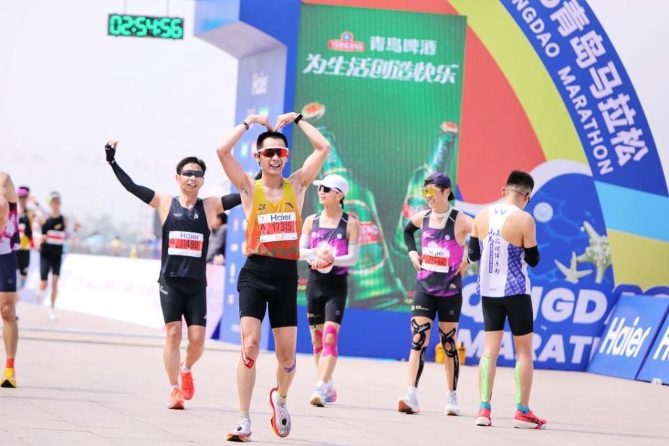 coleridge90519's tweet photo. Just pushed past my limits, broke through the wall that held me back—today’s win is for every time I dared to try again. #BreakThroughDay https://t.co/CzjNyOkNIb