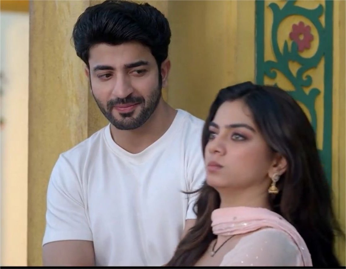 clarafiedd's tweet photo. #Mahadevandsons #Rajdheer #FocusOnRajdheer 
The only good part of today’s episode was Rajdheer. 

Rajji still holding on to the fact that he wants his dream girl has got to be the cutest thing ever. 😭💗

Rajji - “Mungeri Lal ji ke haseen sapno mein ek shokh haseena hai… Inki dream girl… jinke baare mein yeh din raat sochte rehte hain.” 😏🤣 

Ab isse kaun bataye ki woh dream girl… oh sorry, Bandariya… khud wohi hai. 😏🤣💗