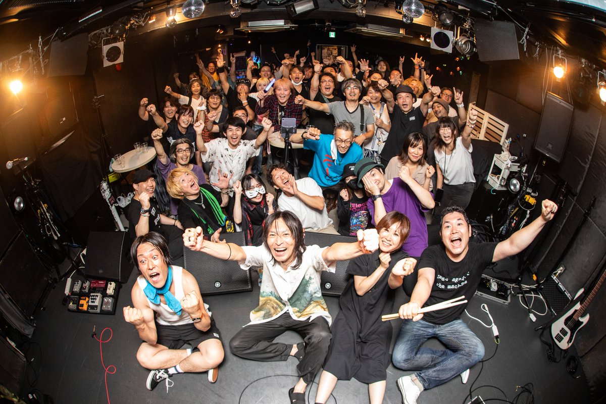 cian_sora's tweet photo. 3年間
7月に開催してきた自主企画「ソラノオト」

今回で一旦終了です

理由はいろいろあるんだけど、ネガティブなことじゃないです。来年は新しいことにトライしようと思ってます

楽しかったなぁ
すべてが最高の思い出です

関わってくれたすべての人に感謝
ありがとうございました https://t.co/k5bqtFSa3W