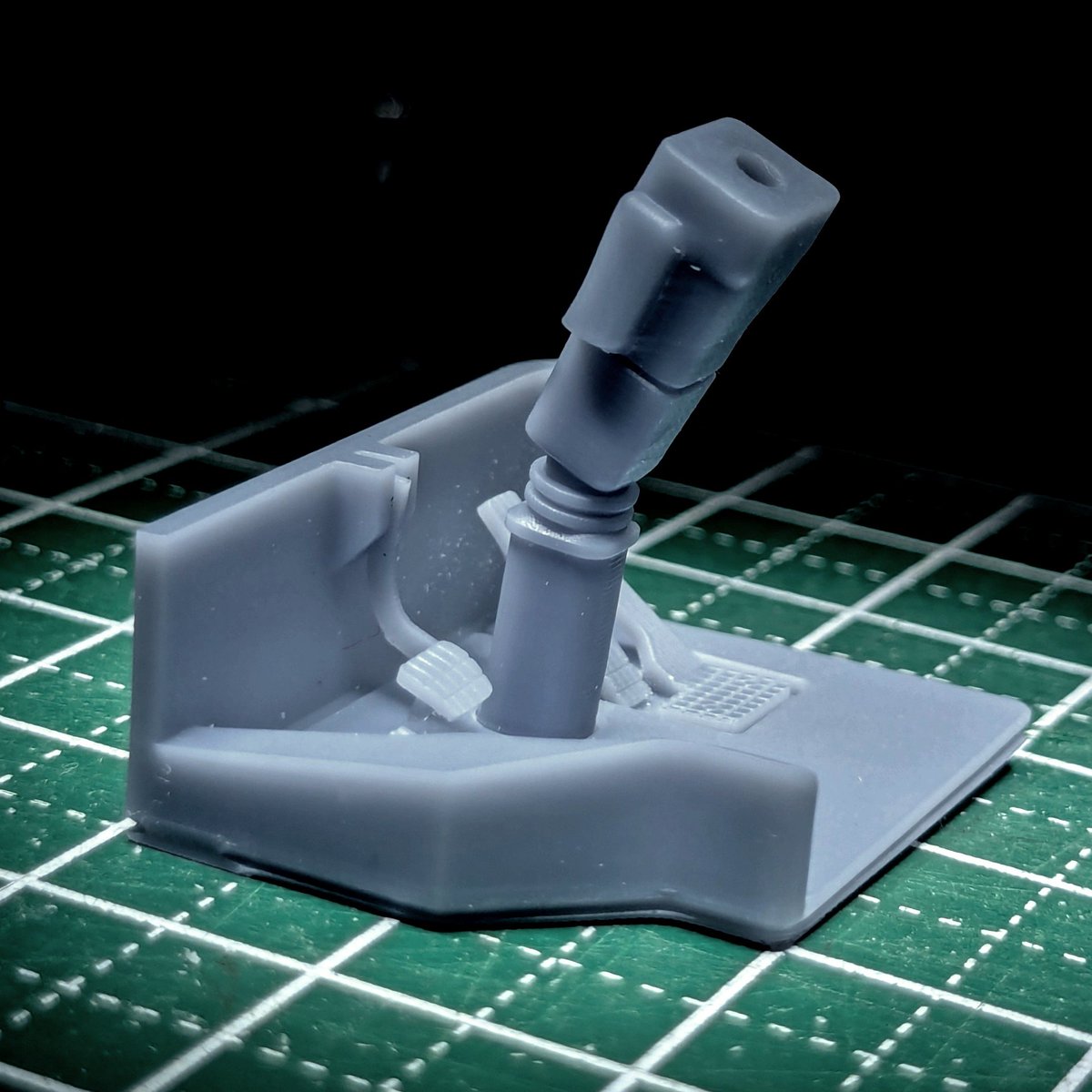 tamamokei's tweet photo. 1/32アオシマ テラヴィHF用 試作​
ペダル類は別パーツ化。サポート材の処理と嵌合の調節に超音波カッターと顕微鏡がほぼ必須なのですが…果たして商品化していいものなのか？ https://t.co/EBn6J3fUDy