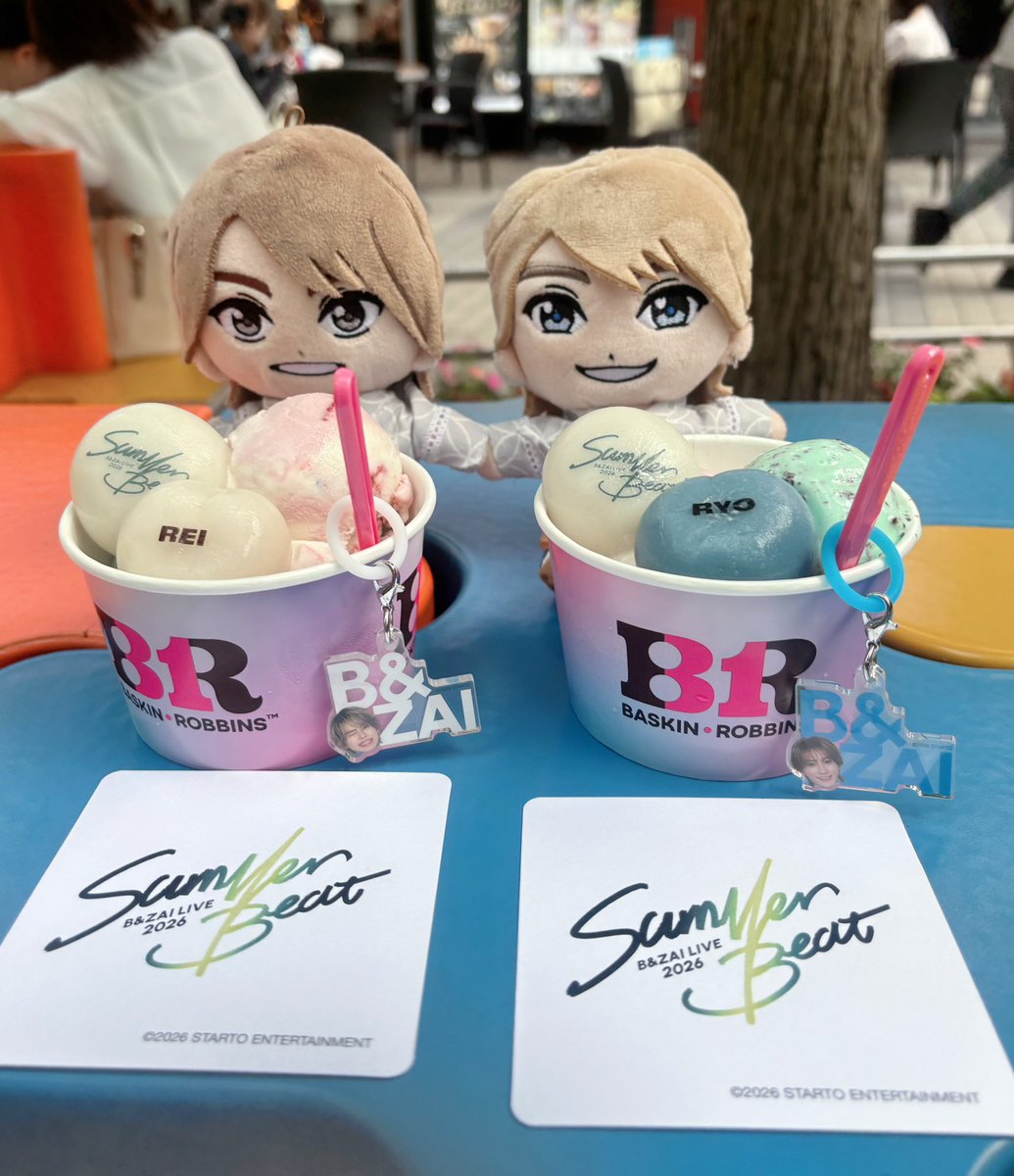 723ryo_z's tweet photo. 夏なのでもちはすぐに食べました🍨
激かわB&amp;ZAIアイスになった💘💘💘 https://t.co/9hFGyMQ9qM