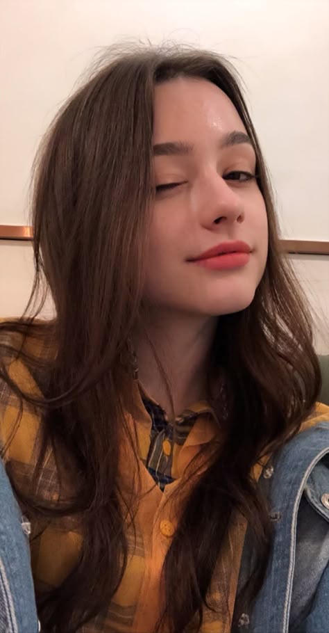 OteroManuel's tweet photo. Wink and wear it cozy plaid vibes with a confident grin
qCl https://t.co/iI79NpuGMY