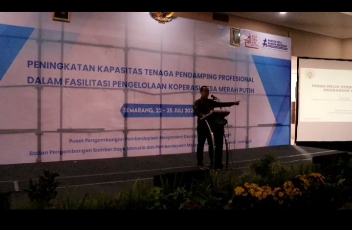 MualimIi's tweet photo. Pada Peningkatan Kapasitas TPP dalam Fasilitasi Pengelolaan KDMP, Kepala BPSDM Kementerian Desa PDT, Dr. Agustomi Masik, M. Dev. Plg. menekankan perlunya memahami regulasi. 

Semarang, 22 - 25 Juli 2026

@YandriSusanto
@ARizaPatria
@KemensetnegRI

#KementerianDesaPDT https://t.co/59FhJyaVli