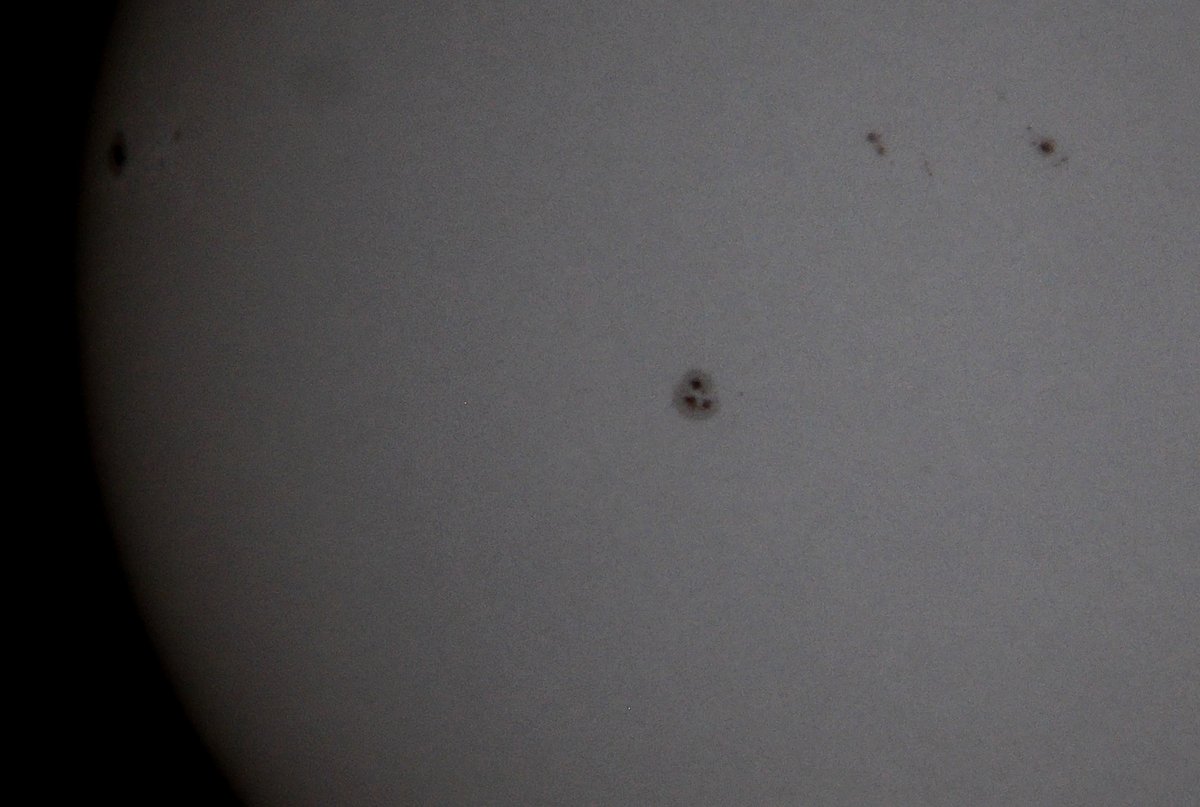 ItsInTheTrees2's tweet photo. Some interesting Sunspots on the 26th July the star(no pun intended) of the show being three spots sharing the Umbra . https://t.co/PgenZSU5l2