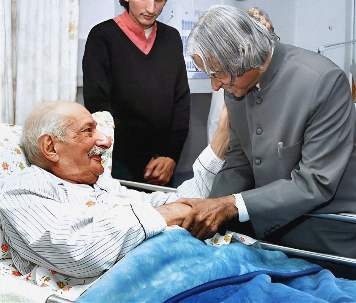 BAJP_INDIA's tweet photo. देश के पूर्व राष्ट्रपति एवं महान वैज्ञानिक 'भारत रत्न' डॉ. ए.पी.जे. अब्दुल कलाम जी की पुण्यतिथि पर उन्हें कोटि-कोटि नमन।

उनका जीवन ज्ञान, सादगी, राष्ट्रसेवा और समर्पण का अनुपम उदाहरण है। उनके विचार और आदर्श सदैव देशवासियों का मार्गदर्शन करते रहेंगे।

जय हिन्द।

#APJAbdulKalam https://t.co/DnE5QLWHSg