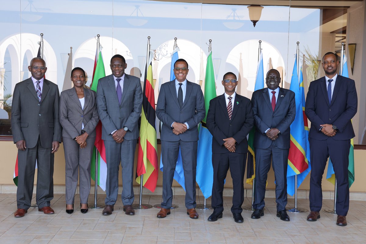 jumuiya's tweet photo. The EAC Monetary Affairs Committee has reaffirmed its commitment to accelerating the implementation of the East African Monetary Union (#EAMU) roadmap and strengthening regional financial integration during its 29th Ordinary Meeting held in Kampala, Uganda.

The Committee noted the resilience of the regional economy, with EAC growth projected at 5.2% in 2026, outperforming the Sub-Saharan Africa average of 4.3%, while inflation has eased to 6.7% from 9.6% in the previous financial year.

Members reviewed progress towards establishing a single East African currency by 2031, calling for stronger macroeconomic convergence, enhanced peer review mechanisms, and closer policy coordination among Partner States.

The meeting also advanced implementation of the EAC Cross-Border Payment System Masterplan, which will facilitate faster, more secure and affordable cross-border payments, improve interoperability, promote financial inclusion and boost intra-EAC trade.

Chairperson of the Committee and Governor of the Bank of Uganda, Dr. Michael Atingi-Ego, reiterated that achieving the East African Monetary Union requires sustained commitment, stronger regional institutions and accelerated implementation of agreed reforms. 

EAC DSG, Ms. Annette Ssemuwemba, @SMannette1 called for sustained partnership, consensus and shared responsibility among Partner States to accelerate the East African Monetary Union agenda, deepen regional integration and create more opportunities for the people of East Africa.

🔗Read more: https://t.co/wdHYlifCkW

@BOU_Official @CBKKenya @BankOfTanzania @CentralBankSo @CentralBoSS_SS  @BankiNkuru 
 @CentralBankRw @BCC_RDC  

#FinancialIntegration #MonetaryUnion #SingleCurrency #DigitalPayments @EARDIP_EAC