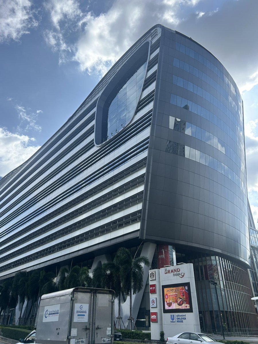 itsmecelsojr's tweet photo. 📍Unilever House https://t.co/MhyT6KFVvP