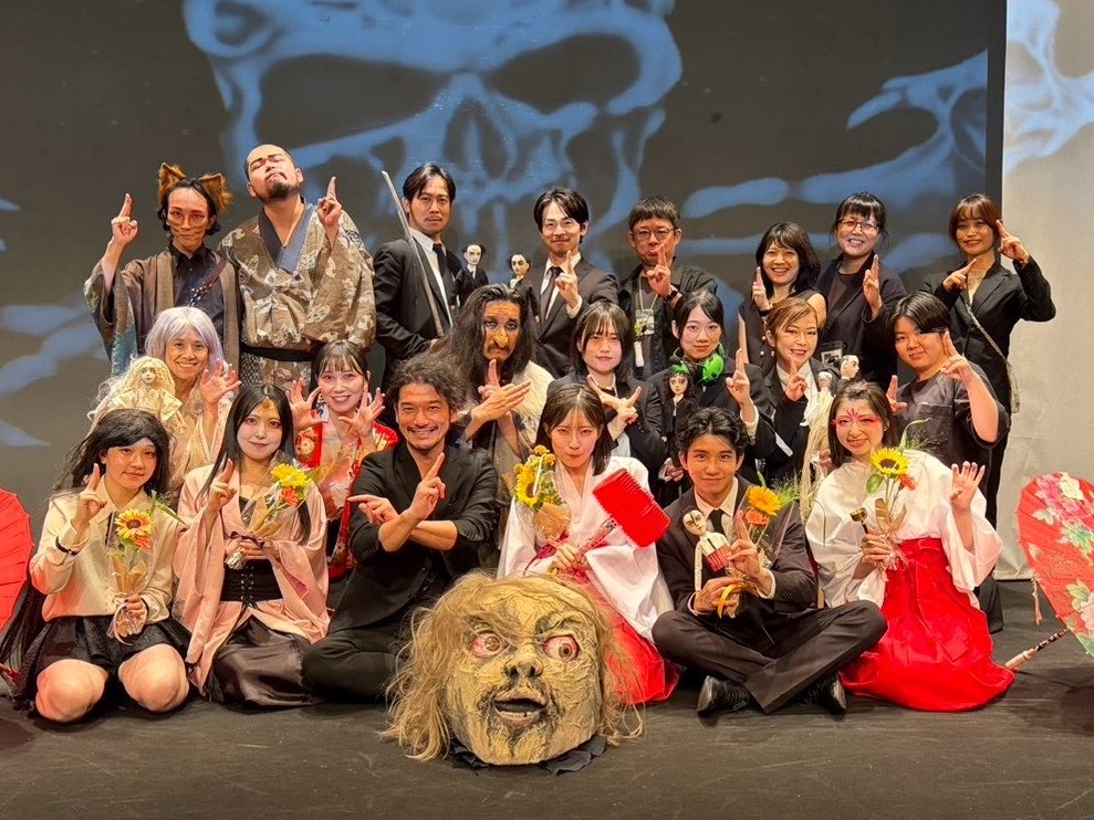 hyperMG's tweet photo. #14「陰陽師たち」
無事終演を迎えることができました。
たくさんのお客様の笑顔が見れたことを心から嬉しく思います。
主演で座長のあまみやりょうまが一度も崩れることなく最後までついてきたくれたお陰で安定した座組になりました。
お客様・スタッフ・キャストたちに大きな感謝を。
#ba陰陽師たち https://t.co/IFO7ROlFFq