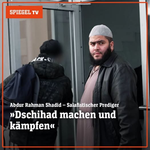 AliCologne's tweet photo. Abdur Rahman Shadid, der auch als Prediger im »Islamischen Kulturzentrum Bremen« (IKZ) auftritt.

In seinen Predigten wird unter anderem die Todesstrafe für Homosexualität propagiert. Er darf das, weil für den Staat der Reichsopi im Rollstuhl für uns gefährlicher eingestuft wird. https://t.co/8tdUVcAyhp