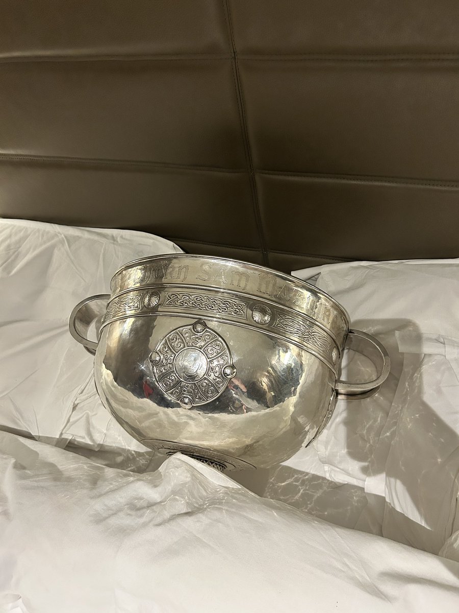 MayoGAA's tweet photo. Did everybody sleep well? 🔴🟢

#mayogaa #gaa https://t.co/wnTvAJMPu1