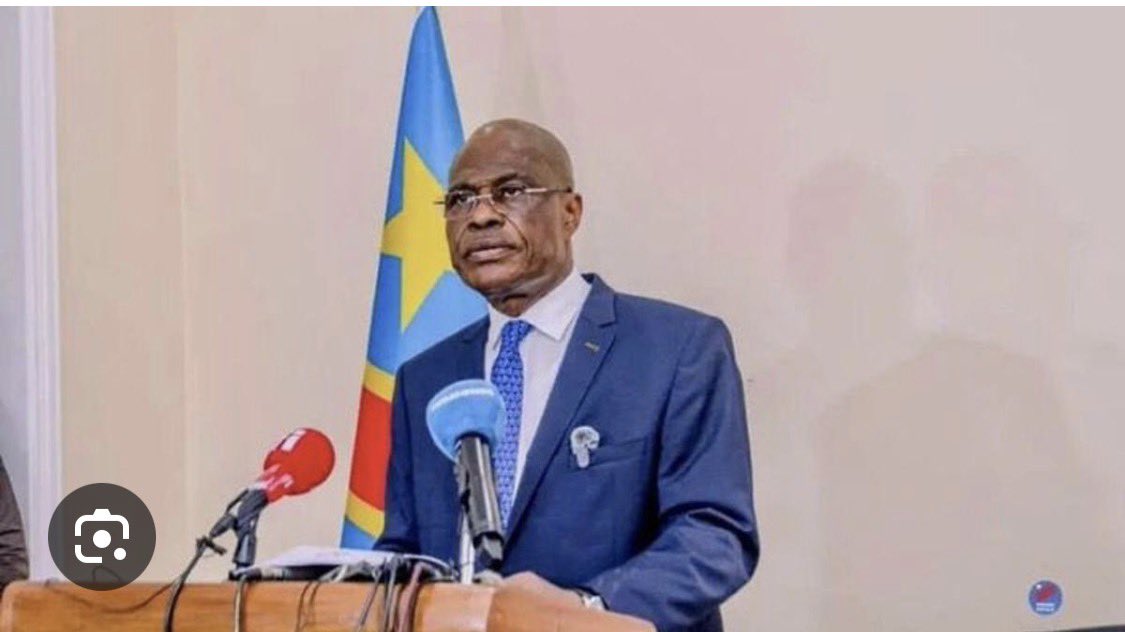 baelenge_irenge's tweet photo. #RDC | Sur le dialogue, le professeur Bob #Kabamba est clair : « L’AFC-M23 doit être autour de la table. Cela ne se discute même pas. »

@MartinFayulu , lui, dit : non à la balkanisation du #Congo, non au changement de la Constitution et oui à un dialogue national inclusif, avec tous les acteurs, y compris l’AFC-M23, Joseph #Kabila et Thomas #Lubanga.

Voilà des Congolais qui ont compris une chose essentielle : pour parvenir à une solution durable, il faut réunir tous les acteurs de la crise.