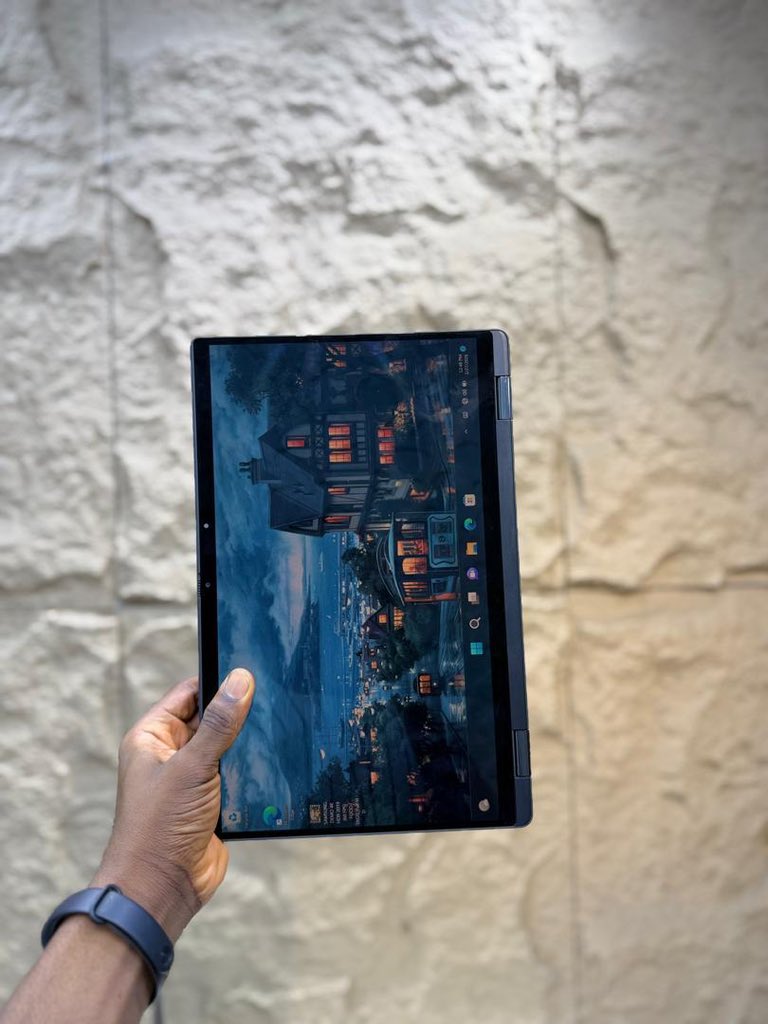Val_Gadget's tweet photo. Dell Latitude 7420 2-in-1

⚡ Processor: Intel Core i7 11th Generation
🧠 RAM Memory: 16 GB
💾 Storage: 256 GB SSD
🖥️ Screen: 14-inch touchscreen Full HD
🔄 Format: Convertible 2-in-1 (PC + Tablet) https://t.co/9U8eIsa6kl