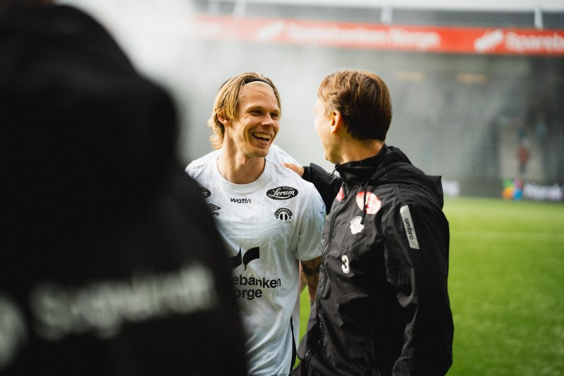 A_B_Ditlhobolo's tweet photo. Why Sogndal Sold Sebastian Pedersen To 'Big Club' Orlando Pirates

"This is a great opportunity for Sebastian," Håvard Flo, the Sogndal Head of Player Logistics said.

"He has expressed that this was an exciting step he would like to take if we found a solution that worked for all parties. 

"At the same time, Sogndal needs to focus on the economy, and we are a club that develops and sells players," he continued.

"We are making another international transfer. It must be said to be a feather in the cap for all of us in Sogndal. Orlando Pirates is a big club and a top club in South Africa. 

"This also sends a signal to players out there that Sogndal is a place that creates opportunities."