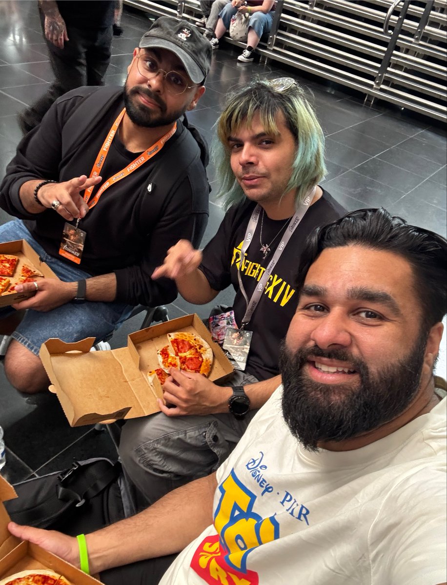 ItsJusNimmz's tweet photo. Yesterday was my first time attending VSFighting XIV. I have to say, it was brilliant! The energy, camaraderie, support and community vibes were awesome. Spaces, Platforms/events like this are soo important and must be protected. Thankyou @electronicdojo #VSF for a sick day! 🙏🏾🕹️ https://t.co/DUiNb5tekZ