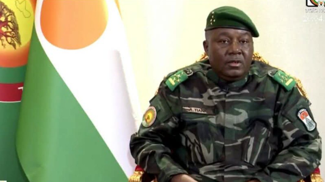 ESidwaya's tweet photo. Région du #Sahel : le président #Tiani réaffirme l’implication de la France dans les tentatives de déstabilisation

Lire la suite:  https://t.co/sTpMSIHf3M

 #Sidwaya https://t.co/Sxo20AbU3k