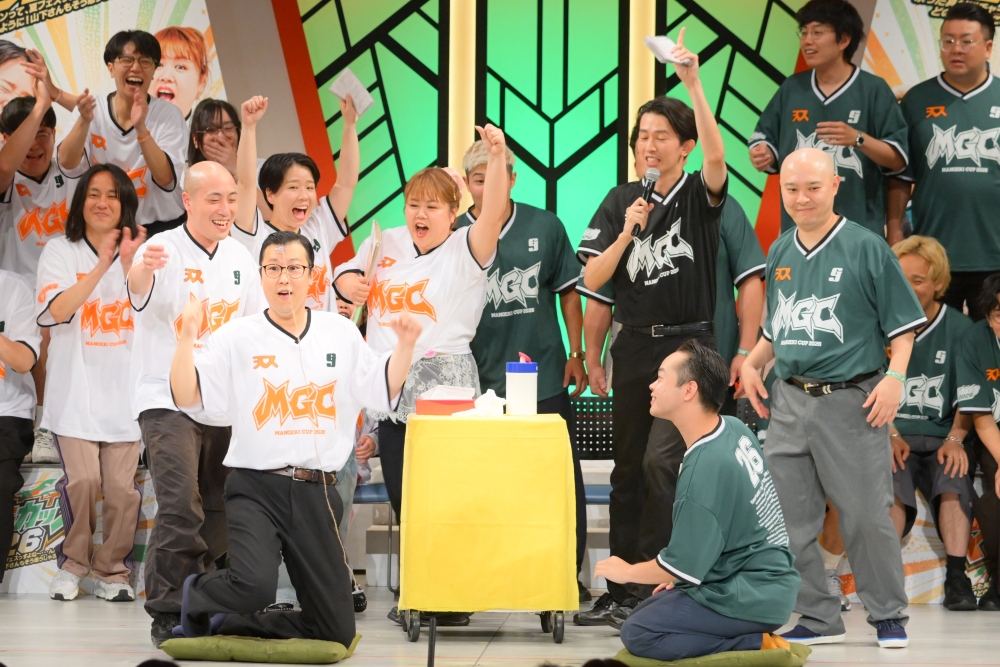 qj_web's tweet photo. 【写真100枚以上】『#マンゲキカップ2026』レポート⚽

「マンゲキNo.1決定戦」、期を背負って対決する「オールスターマッチ」、ラストには恒例の歌合戦「マンゲキソニック」！

6時間越えの対決の結果は……!?

https://t.co/ZKtFmE8EKj https://t.co/3PlHyvolb9
