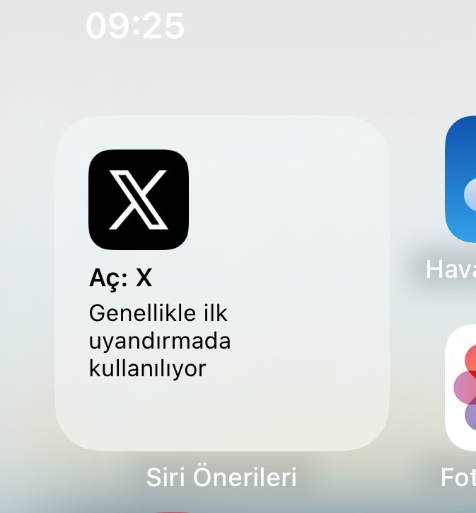neyebaktin_'s tweet photo. gözümüzü açar açmaz bizdir https://t.co/lr4Auyq9i4