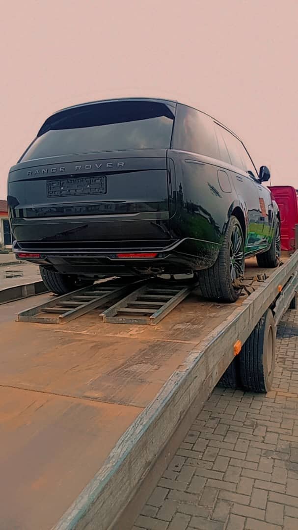 aceRecovery_ng's tweet photo. 2026 Range Autobiography: Lagos To Abuja: Delivered https://t.co/8hMEP9kQhB