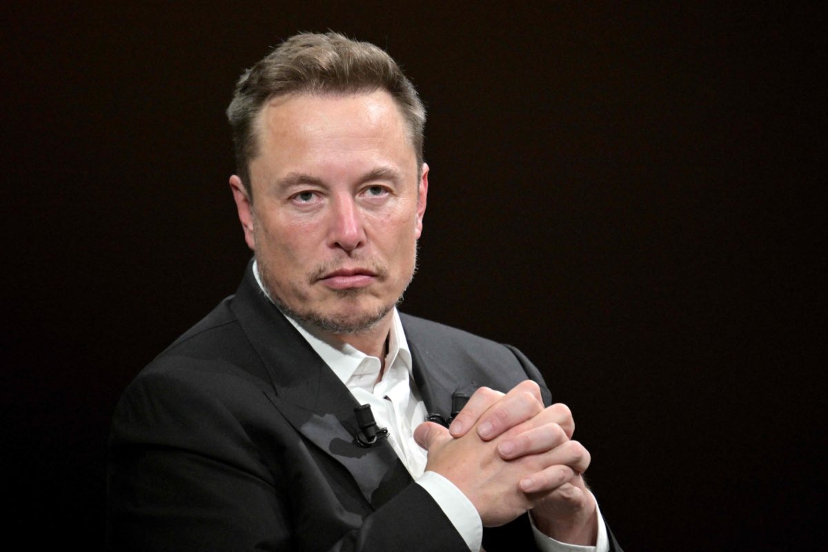 DlelDes's tweet photo. 🔥🔥

ارفع صورتك ..
وأنسخ البرومبت 🪄

الـ Prompt بالتعليق التالي :
#gemini 
#elonmusknews https://t.co/jT1cjOCMgE