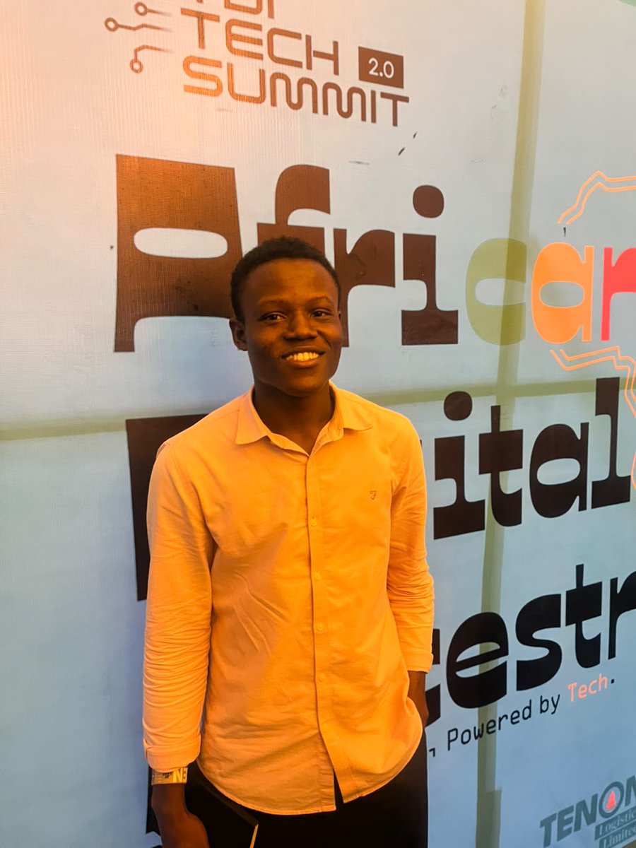 FuturePresido19's tweet photo. Last Weekend at #TheDataImmersed #TDI

Got there late but met with lovely people and like minded folks like myself. https://t.co/YmXhGty8XS