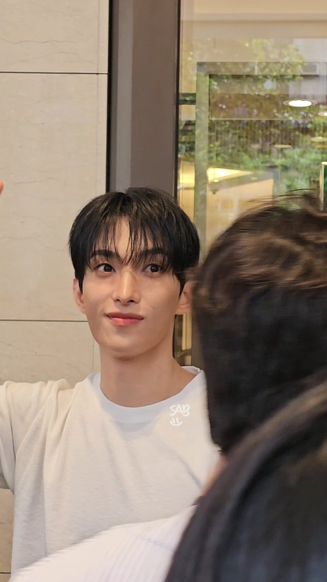 minoosshii's tweet photo. caught a glimpse of dk at the brothers space baseline event today 🥹

260727 Brothers Space Baseline
#세븐틴 #SEVENTEEN #도겸 #이석민 #DOKYEOM #DK https://t.co/bkhFcep60i