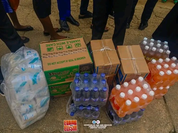 mfmcf_uniport's tweet photo. On Saturday we were opportuned to visit the prison, it was an experience we won't recover from, even in our unfaithfulness God has always been faithful.
#evangelismweek #prisonoutreach #jesussaves #Goye #mfm #mfmcfuniport https://t.co/64uiiXZVLY